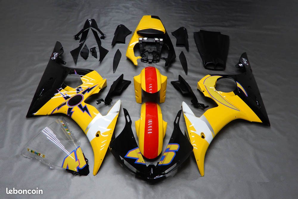 Carénage Carbone Look NVDERTA Carénage Avant Panneaux Latéraux Yamaha YZF R6 2003-2005 – Look Carbone – ABS Non Peint Carénage Carbone Look NVDERTA Carénage Avant Panneaux Latéraux Yamaha YZF R6 2003-2005 – Look Carbone – ABS Non Peint