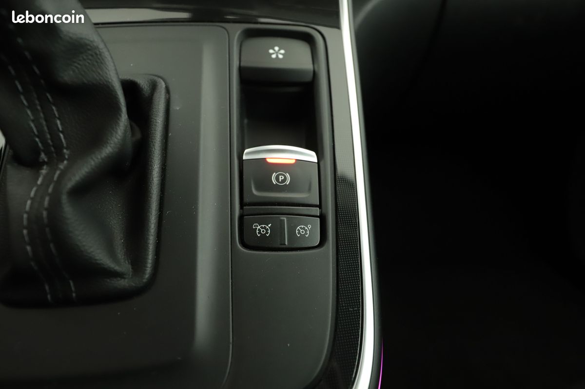 Renault Grand Scénic 1.6 dCi Energy Bose Edition EDC 7PL 160 ch (image 28)