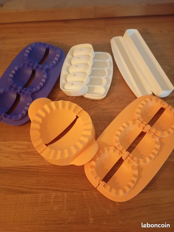 Lot emportes pièces Tupperware (image 1)