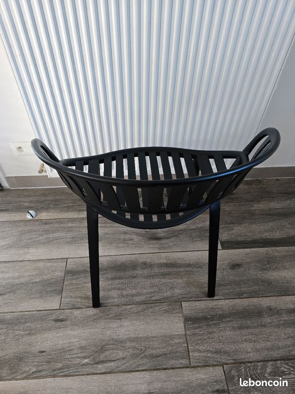 Chaise empilable (image 15)