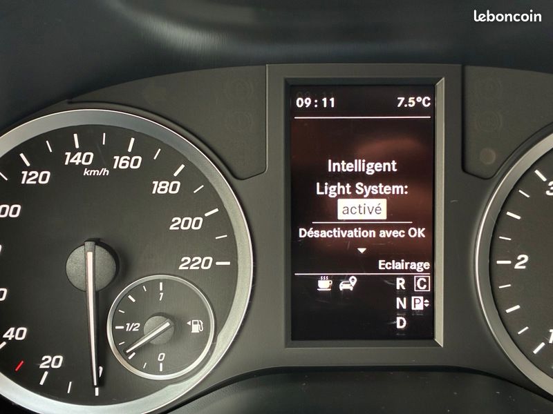 Mercedes Vito 116 CDI Fourgon Long L2 163ch BVA LED 31500HT Gar (image 23)