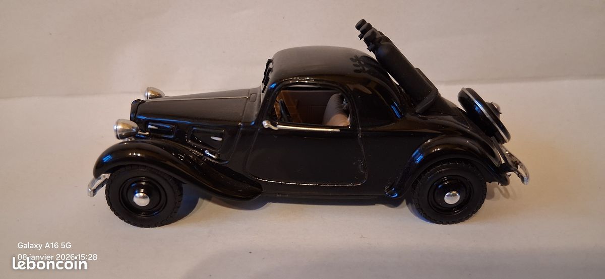 Miniature Minialuxe Citroën Traction Avant 11 CV - 1:43 - Plastique - France - Vintage