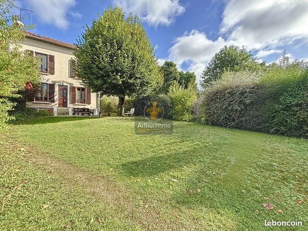 Propriété 6 pièces 110 m²