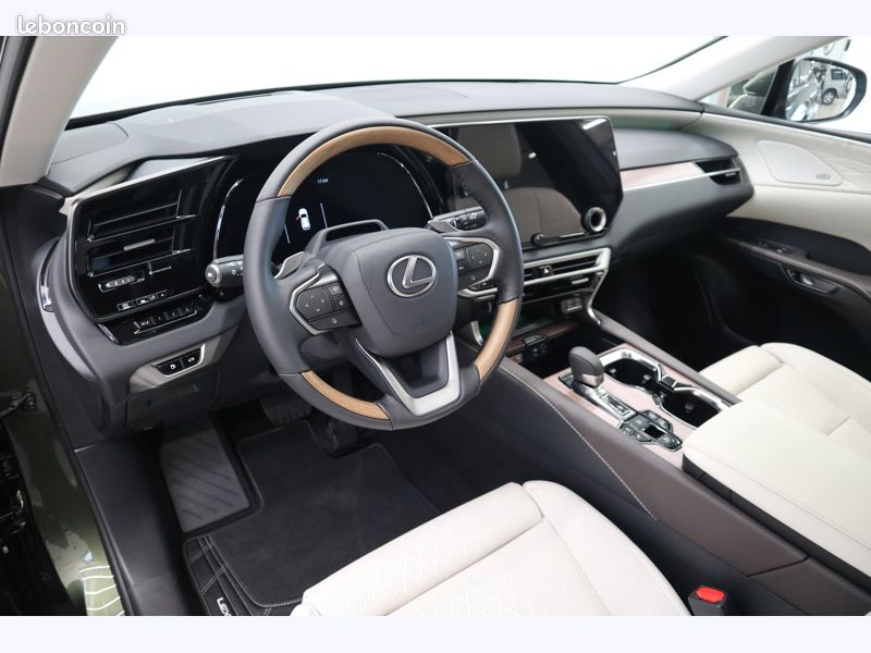 Lexus RX 450h+ Executive 4WD PHEV M (image 8)