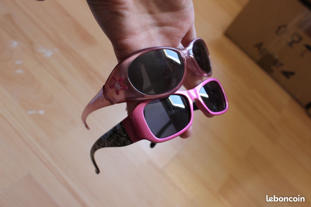 2 paires de lunette de soleil enfant (image 1)
