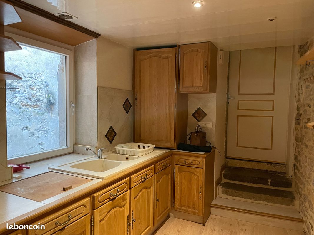 Appartement 1 pièce 39 m² · à Lons-le-Saunier · 39 m² · 362 €