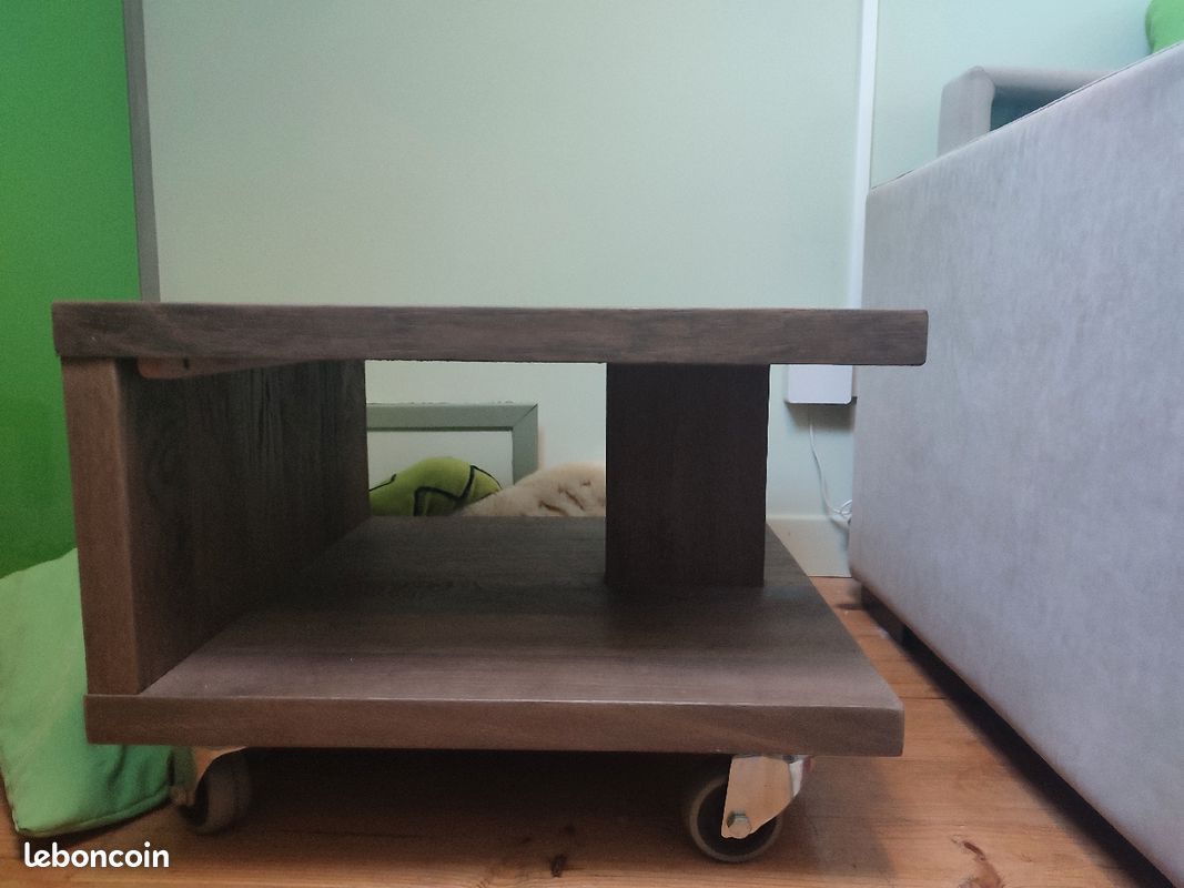 Table basse carrée en bois 55 cm (image 4)