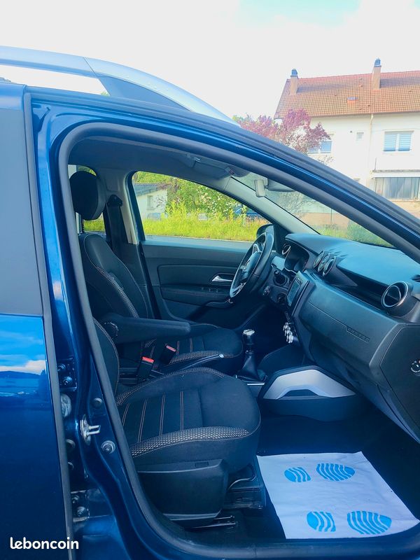 Dacia Duster 1.5 dci 110 Prestige 4X2 Camera (image 7)