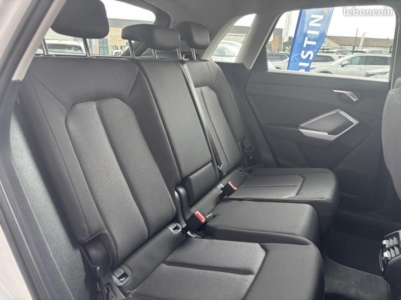 Audi Q3 35 TFSI 150ch Mild Hybrid Advanced S tronic 7 (image 18)