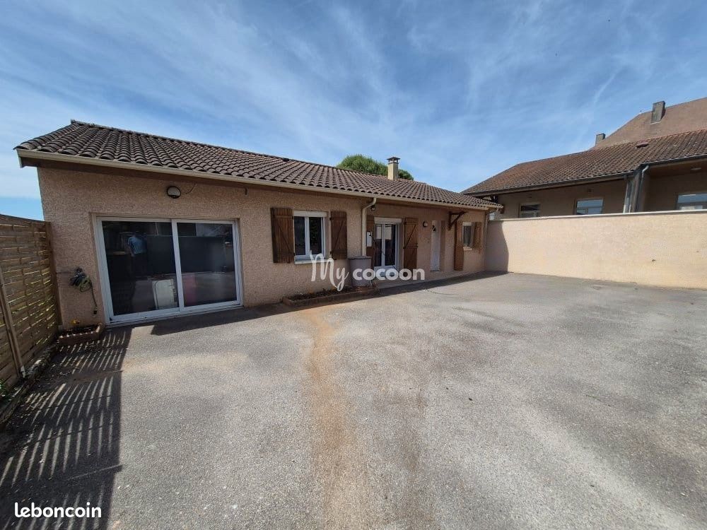 Maison 5 pièces 131 m² · à Sainte-Julie · 131 m² · 320 000 €