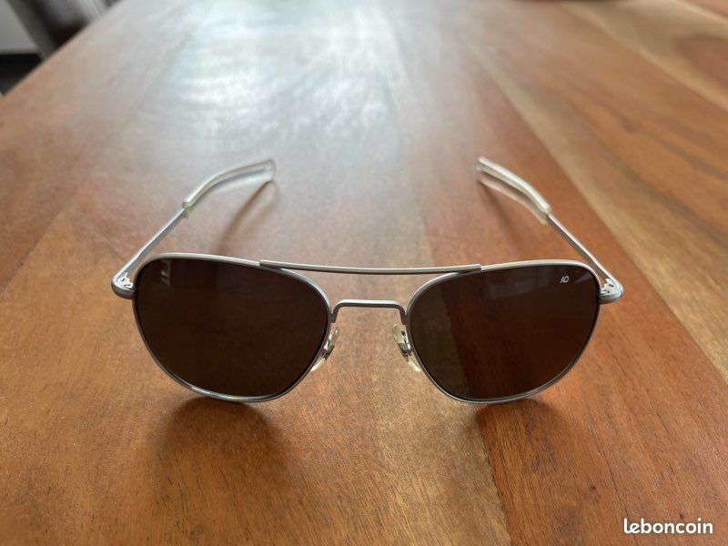 Lunettes De Soleil American Optical Original Pilot - Monture Titane Argentée, Verres Gris, Neuf Avec étiquette