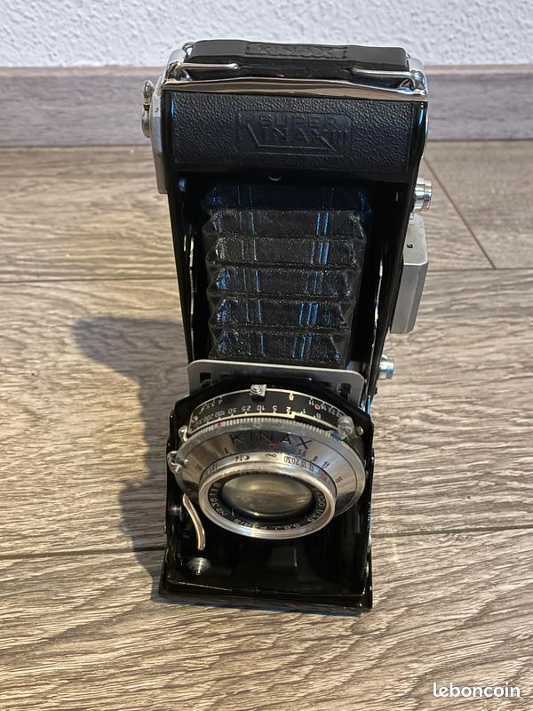 Appareil Photo Ancien Folding Kinax - Objectif Bellor f/3.5 - Vintage 1950 - Collection Appareil Photo Ancien Folding Kinax - Objectif Bellor f/3.5 - Vintage 1950 - Collection