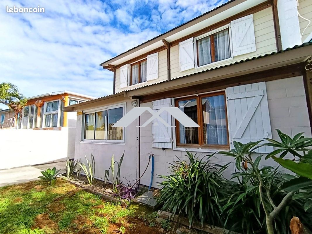 Maison 5 pièces 110 m² · à Saint-Louis · 110 m² · 1 300 €/mois