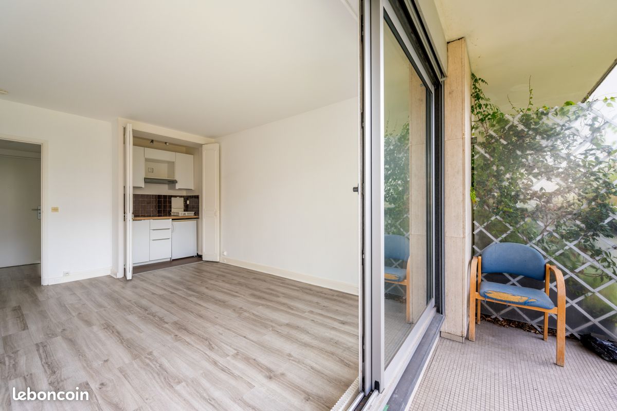 Appartement 1 pièce 23 m² · à Meudon · 23 m² · 900 €