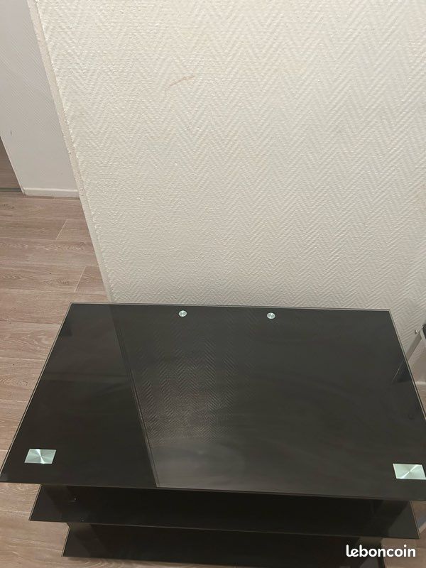 Table basse noir en verre (image 3)