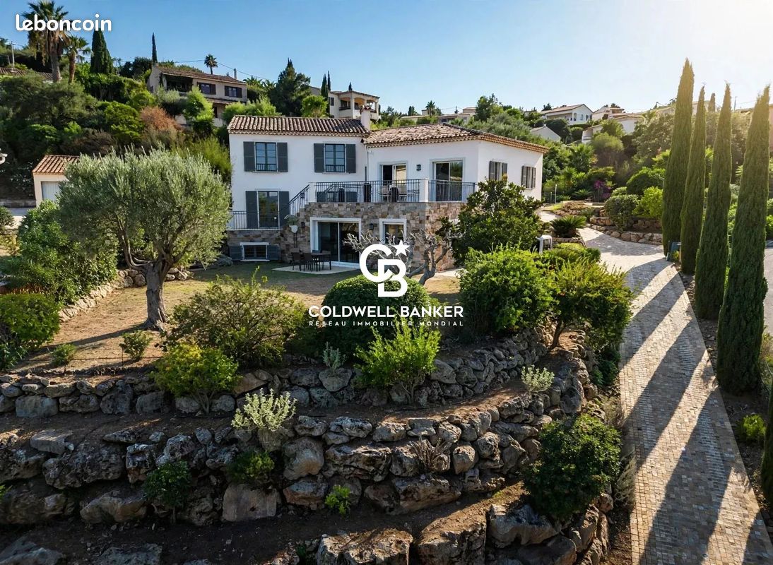 Maison 7 pièces 250 m² · à Fréjus · 250 m² · 1 490 000 €