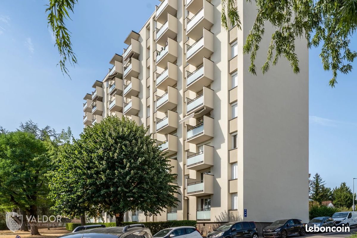 Appartement 3 pièces 55 m² · à Villefranche-sur-Saône · 55 m² · 180 000 €
