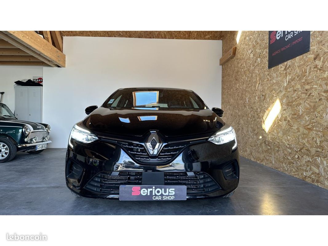 RENAULT CLIO 1.6 E-Tech Hybride - 140 / Boîte Auto / Limited / Suivi / Carplay / Garantie (image 9)