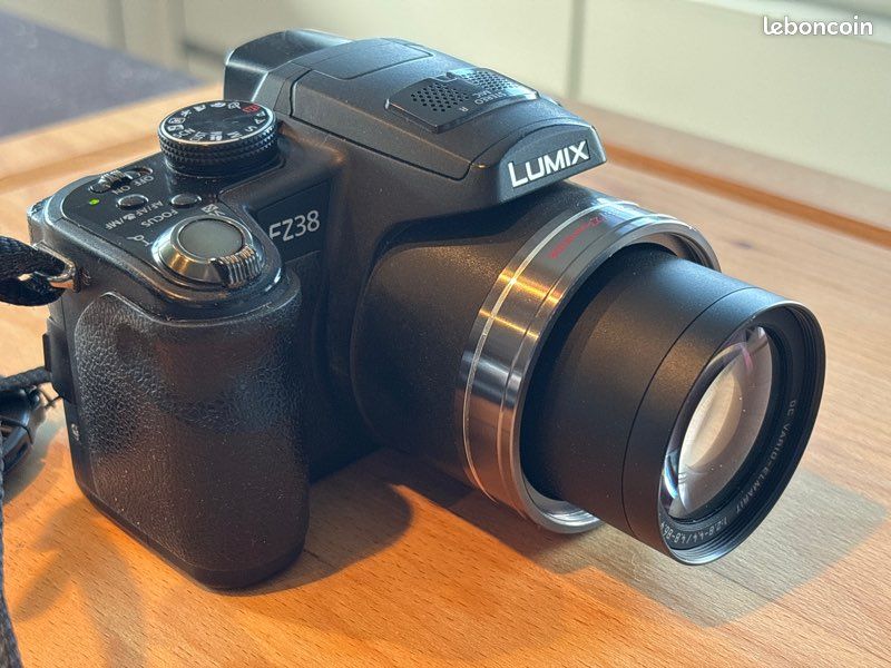 Appareil Photo Bridge Panasonic Lumix FZ38 - Zoom Leica 18x (4.8-86.4mm) - 12 MP - Occasion