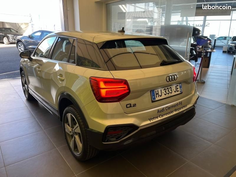 Audi Q2 35 TFSI 150ch Design S tronic 7 (image 6)