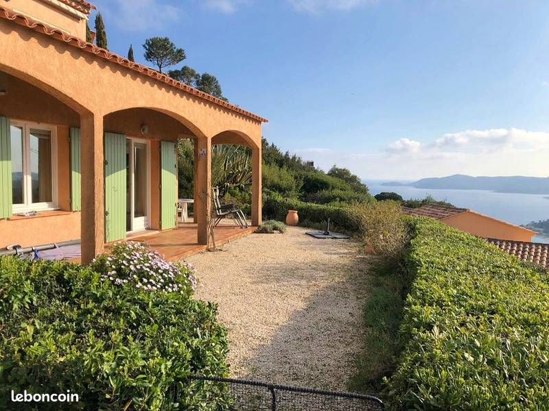 Location appartement de vacances avec jardin- 4 personnes - Le Lavandou (83) (image 1)