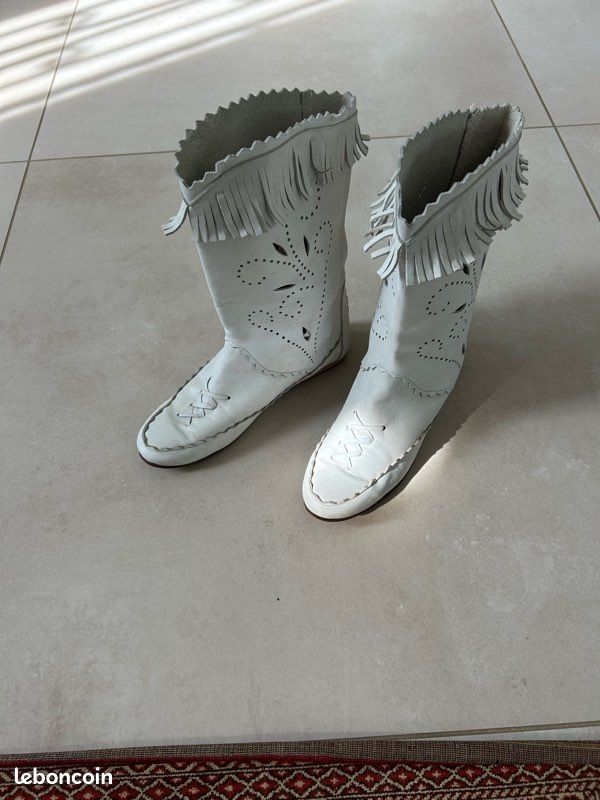 Boots San Marina (image 1)