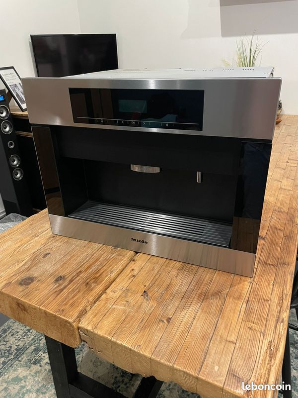 Machine à Café Miele CVA 5060 – Occasion – Bon état – Envoi Mondial