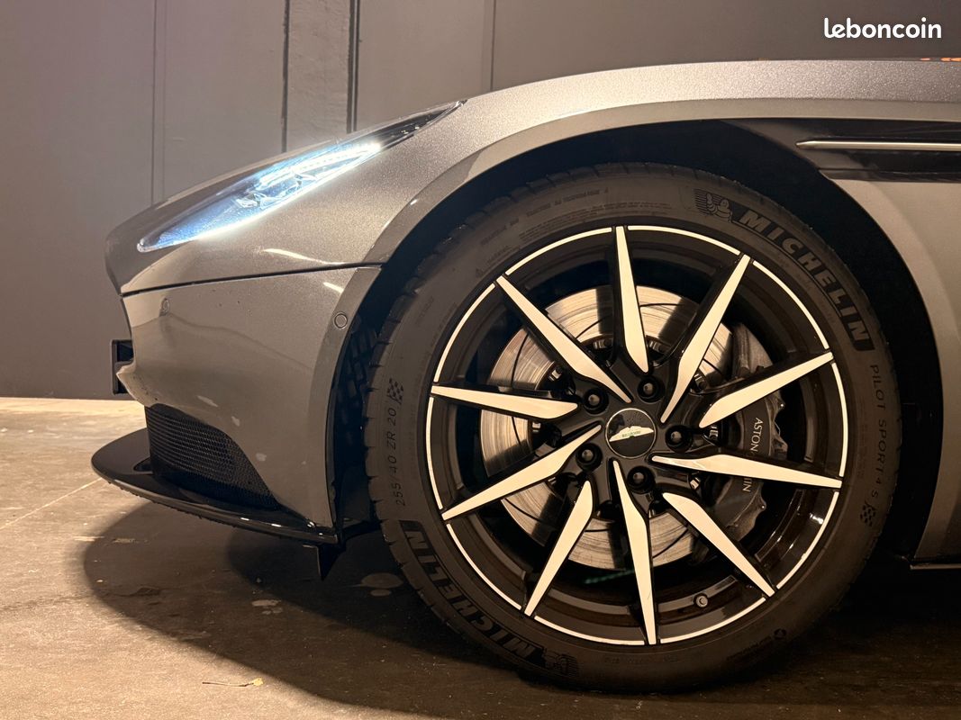 ASTON MARTIN DB11 COUPE V8 4.0 510 BVa (image 27)