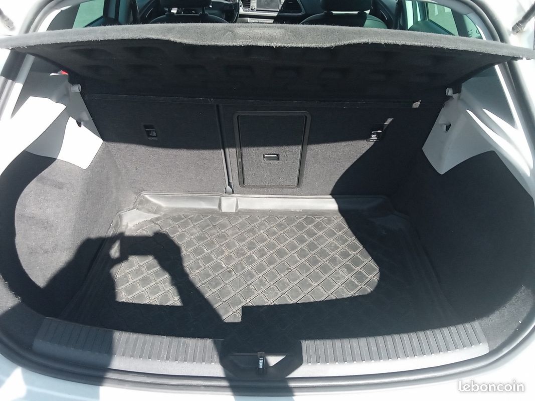SEAT LEON 2.0 TDI 150 Start/Stop DSG6 FR / VENTE DESTINÉE UNIQUEMENT A PROFESSIONNEL DE L'AUTOMOBILE (image 20)