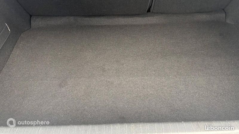 Peugeot 208 1.2 PureTech 130ch S&S Allure Pack EAT8 (image 10)