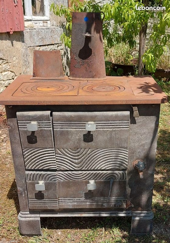 Cuisinière à bois vintage (image 1)