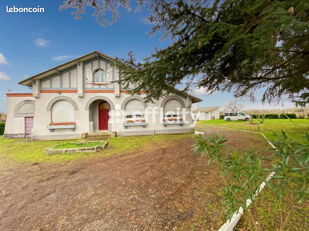 Maison 4 pièces 145 m² · à Arveyres · 145 m² · 265 000 €
