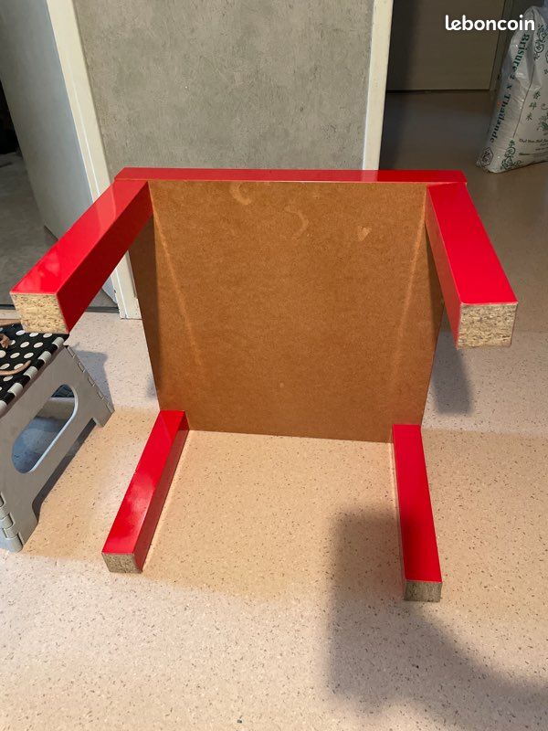 Petite Table rouge (image 10)