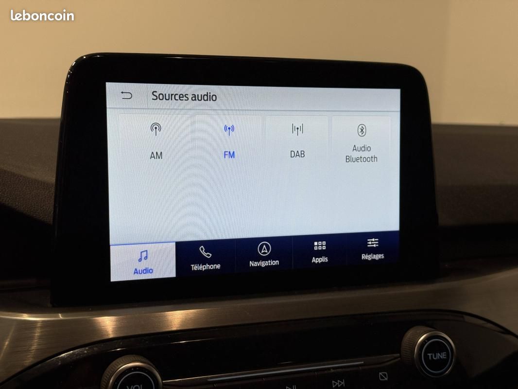 Ford Kuga 1.5 TDCi 120ch Titanium 4x2 - Carplay Xenon led Radars Av/Ar (image 11)