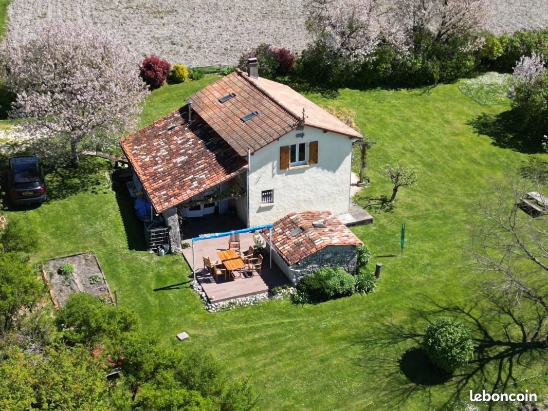 Maison 92 m² Brossac - Brossac 16480 (image principale 0)