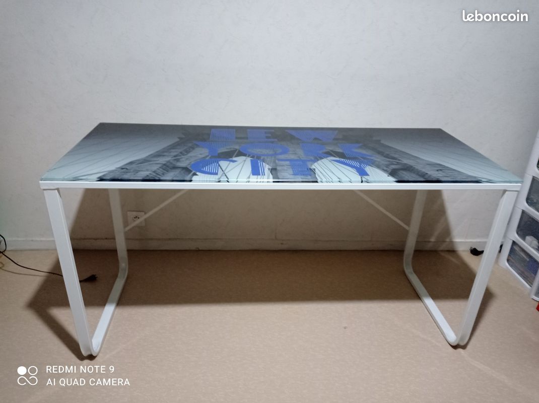 Bureau (image 2)