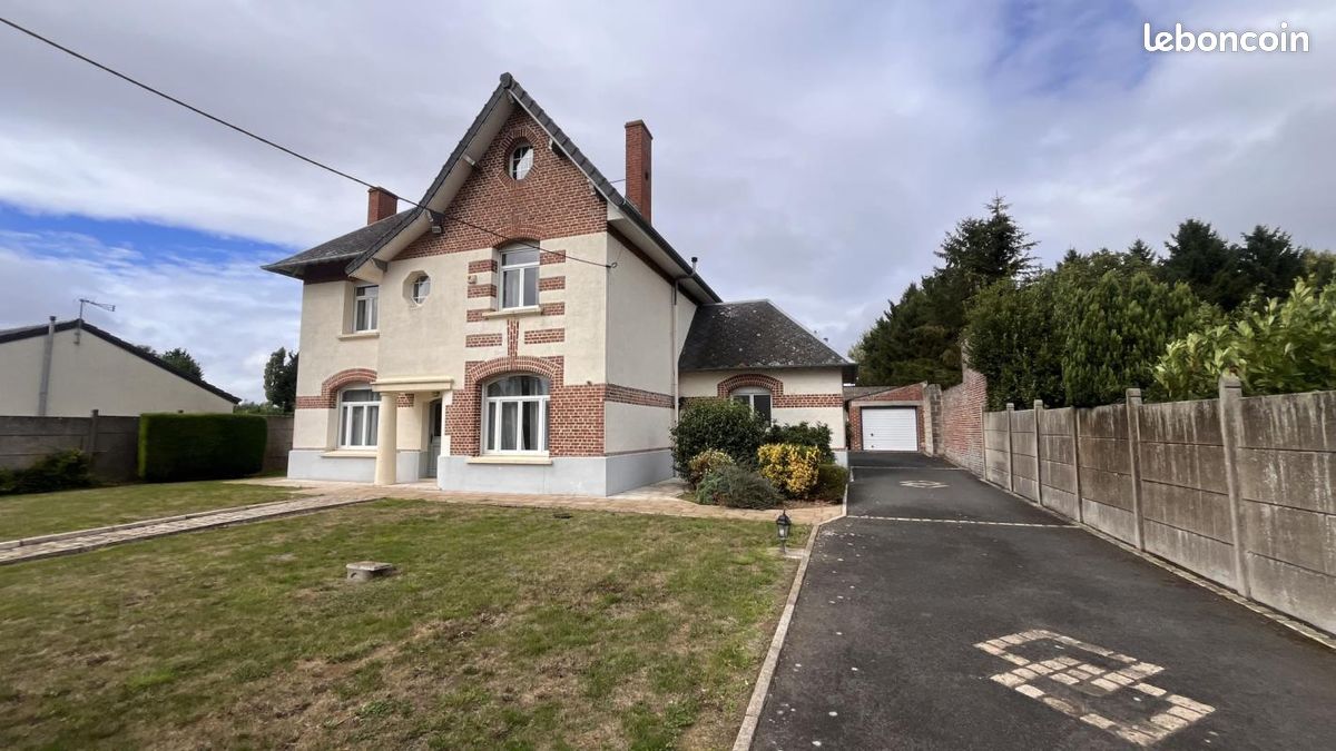 Maison 6 pièces 166 m² · à Mory · 166 m² · 1 100 €/mois