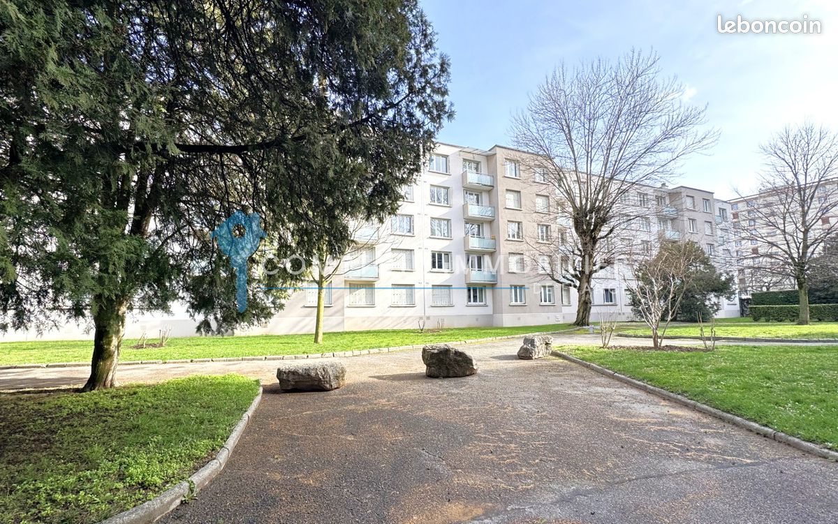 Appartement 3 pièces 62 m² · à Grenoble · 62 m² · 95 000 €
