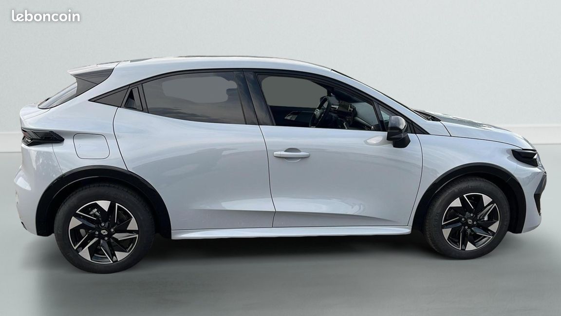 Renault Clio 6 VI Techno E-Tech hybrid 160 Ja 18' Cam 360 (image 10)