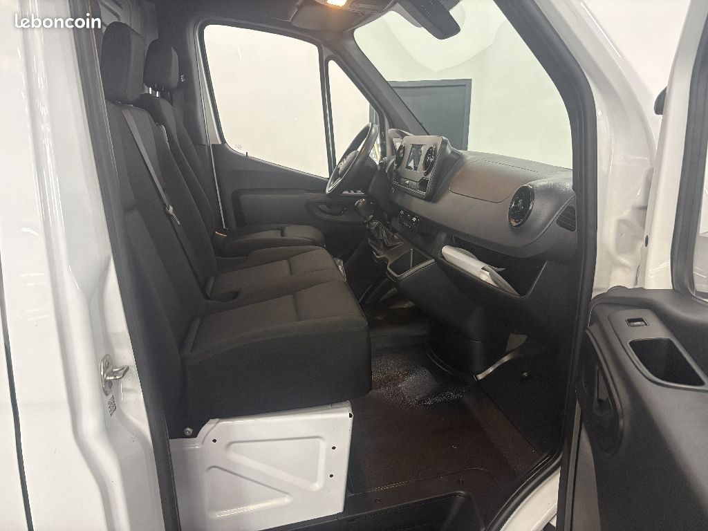 Mercedes Sprinter FOURGON FGN 315 CDI 43 3.5T RWD FIRST TVA RECUPERABLE (image 8)