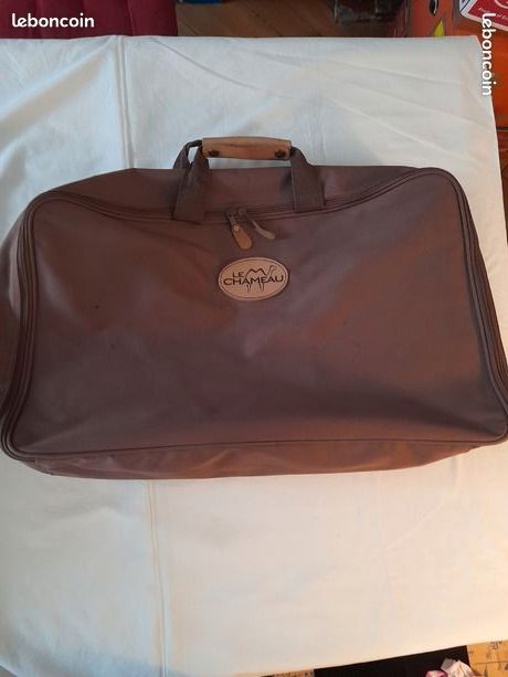 Valise vintage en cuir de chameau
