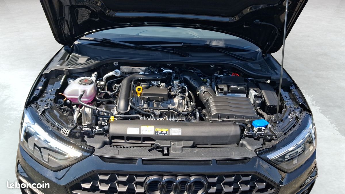 AUDI A1 Sportback 30 TFSI 116 ch S tronic 7 S Line (image 15)