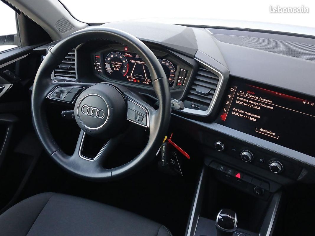 AUDI A1 Sportback 30 TFSI 110 ch S tronic 7 Advanced 2 (image 16)
