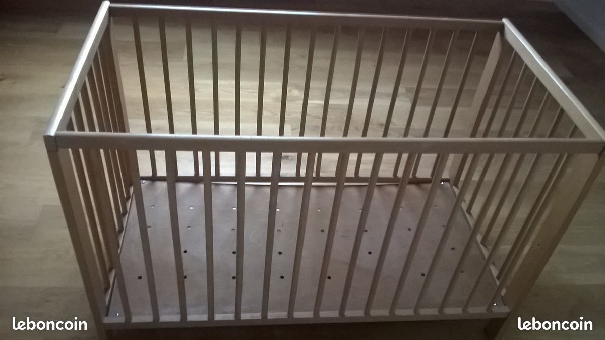 Lit barreaux avec matelas (image 3)