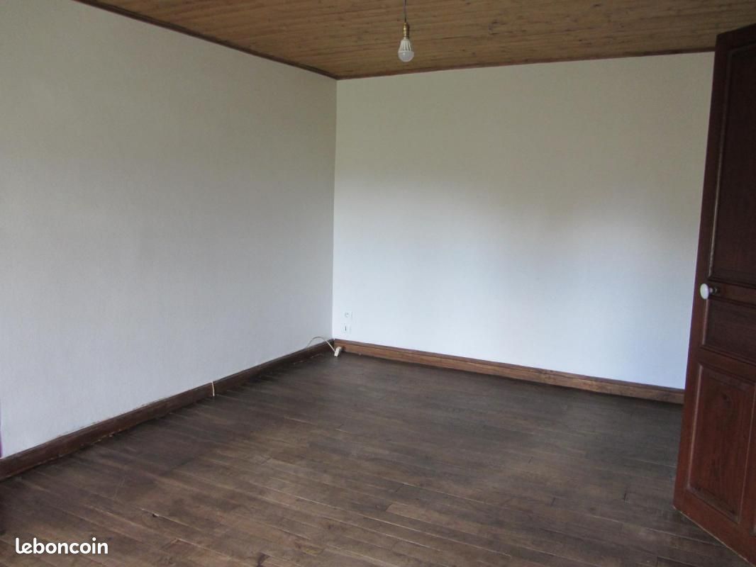 Maison 1 pièce 100 m² - Sarroux-Saint Julien 19110 Sarroux (image principale 8)