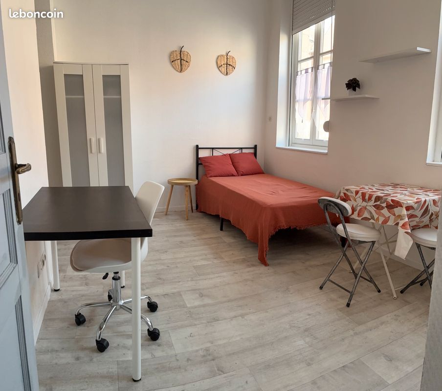 Appartement 1 pièce 19 m² · à Valenciennes · 19 m² · 400 €