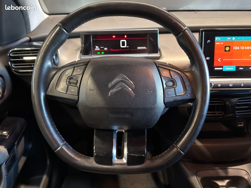 CITROEN C4 CACTUS BlueHDi 100 BVM6 Feel / moteur remplacer chez citroen à 120000 km / entretiens à jour / pneus neuf (image 11)