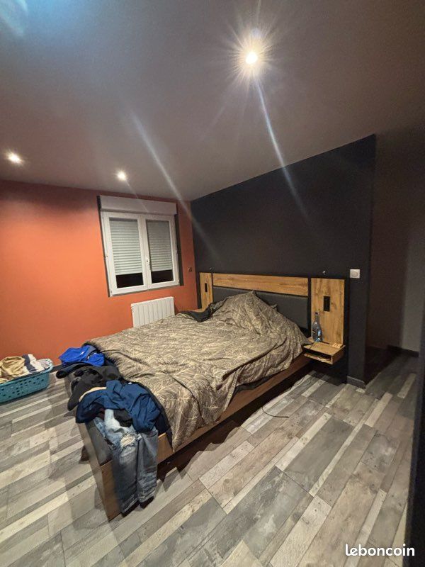 Maison 5 pièces 200 m² · à Changé · 200 m² · 200 000 €