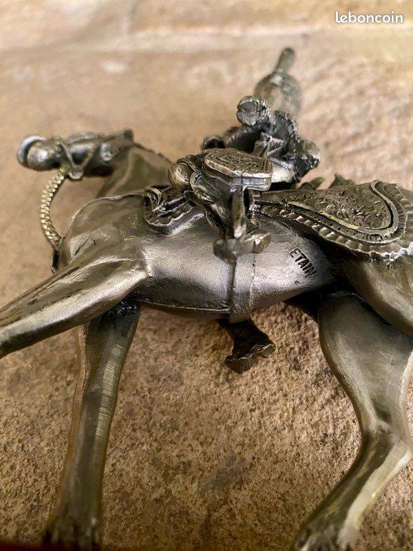 1er Empire, Chasseurs de la Garde à cheval au défilé - Figurines plat d' étain polychrome
