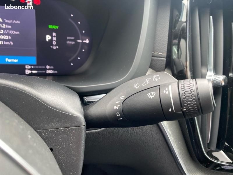 Volvo XC60 T6 Hybride Rechargeable 350ch Black Edition Geartronic 8 AWD (image 15)